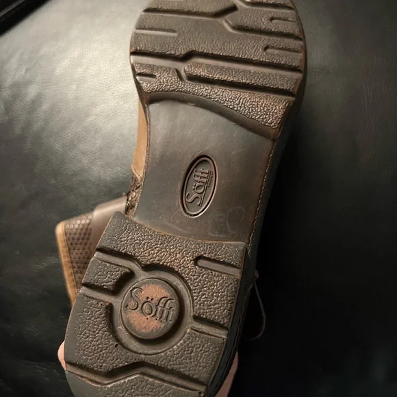 Sofft 9.5 brown leather booties - Picture 4 of 4